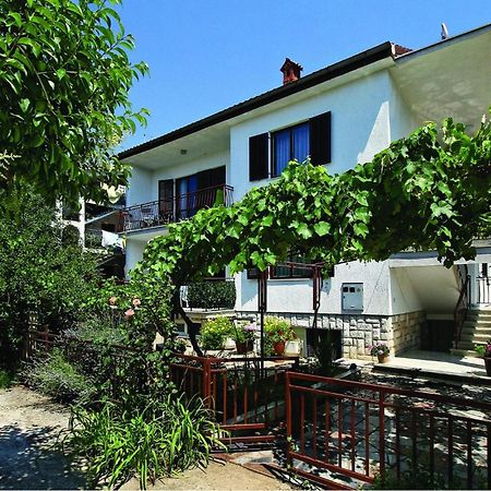 Gorgeous Apartment In Umag With Wifi Екстериор снимка